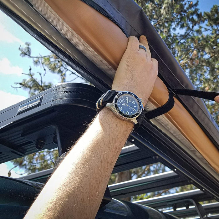 ARB 4x4 814412A w/ Black Aluminum | Rooftop Retractable Awning with Led Light Strip (98 x 98")