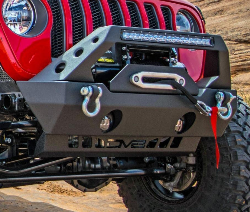 DV8 Offroad Skid Plate for The 2018-2023 Jeep Wrangler JL & 2020-2023 Jeep Gladiator JT | Steel Construction | Protects Sway Bar Disconnect | No Drill Installation | Black Finish